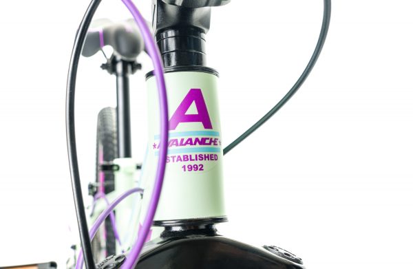 Avalanche  Alphaone 24" Girls - Image 4